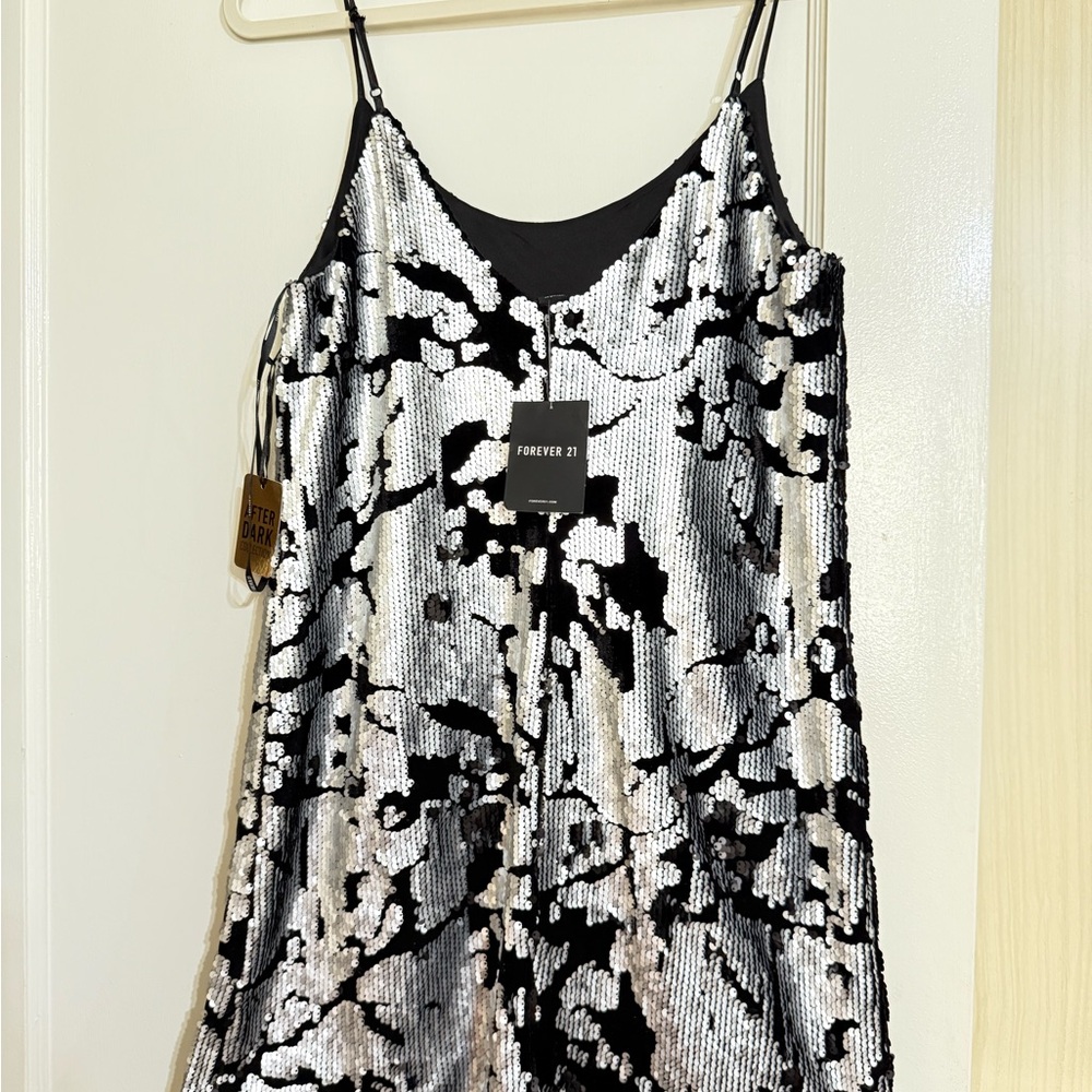 Forever 21 Black and White Sequin Camisole